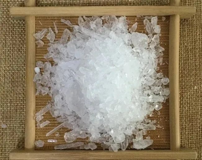 一个硝石外敷方，每天贴一贴，最简单的调理身上包块的方法分享给你们！